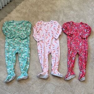 3T Simple Joys Carter’s Footed Pajamas Set - Green, Pink, Red (3-Pack)